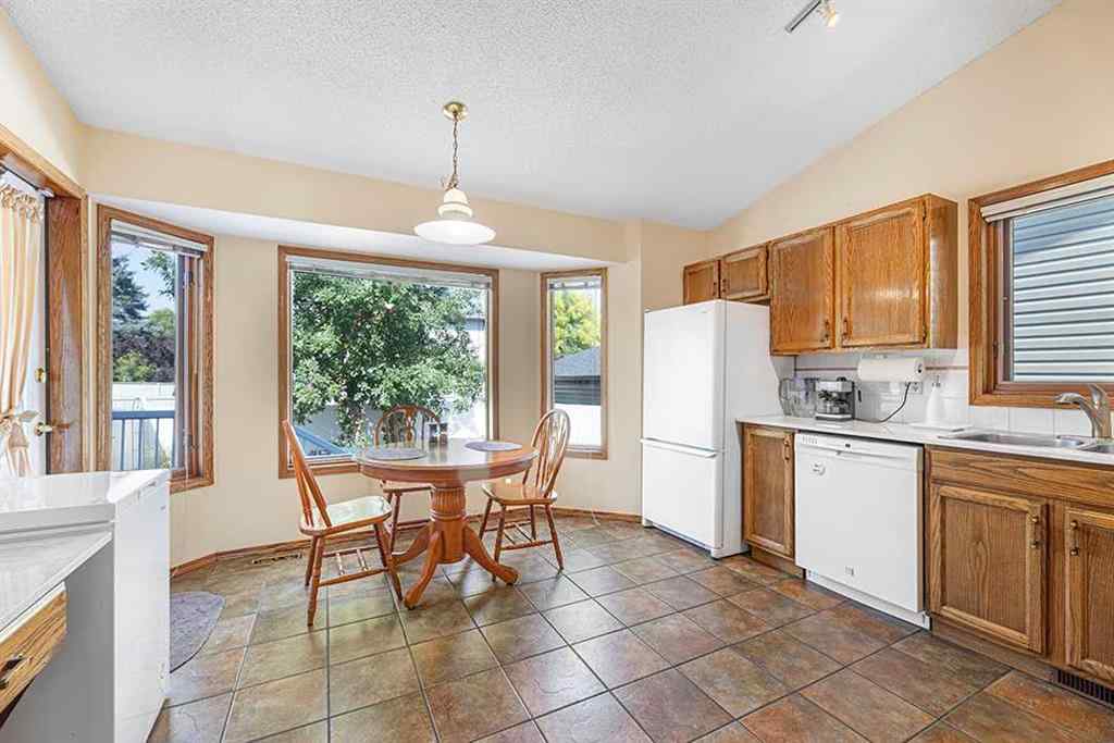 MLS® A2257970 - 116 Sundown Way SE in Sundance Calgary, Residential
