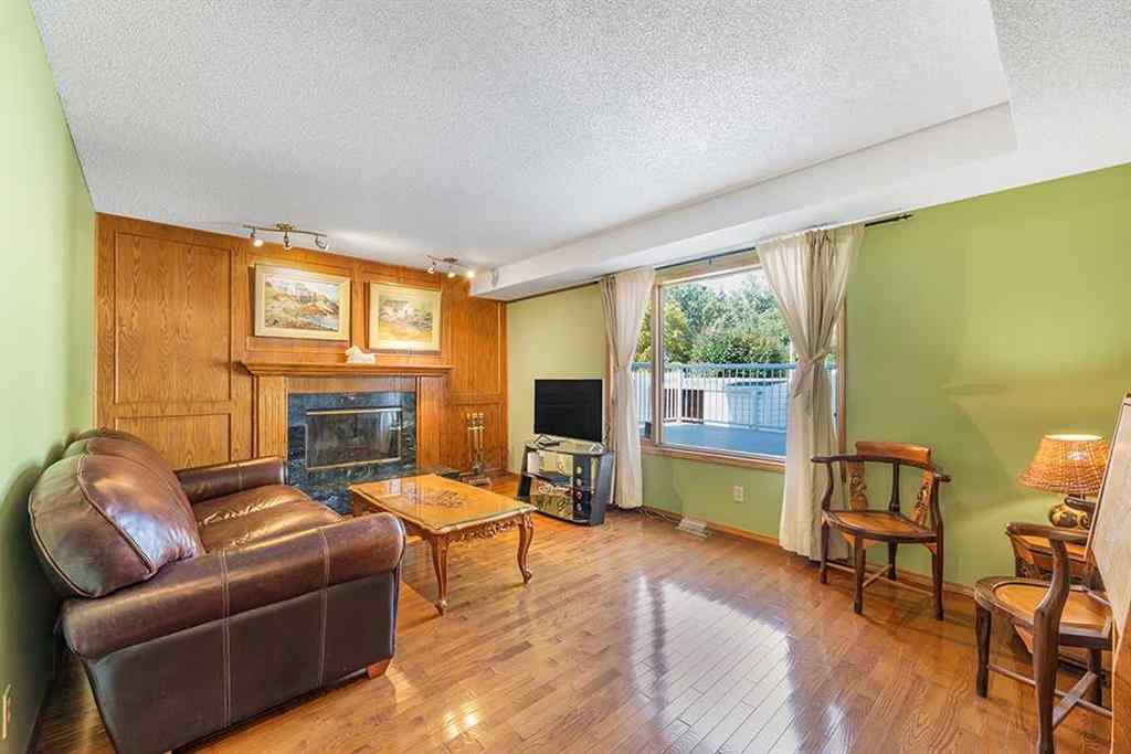 MLS® A2257970 - 116 Sundown Way SE in Sundance Calgary, Residential