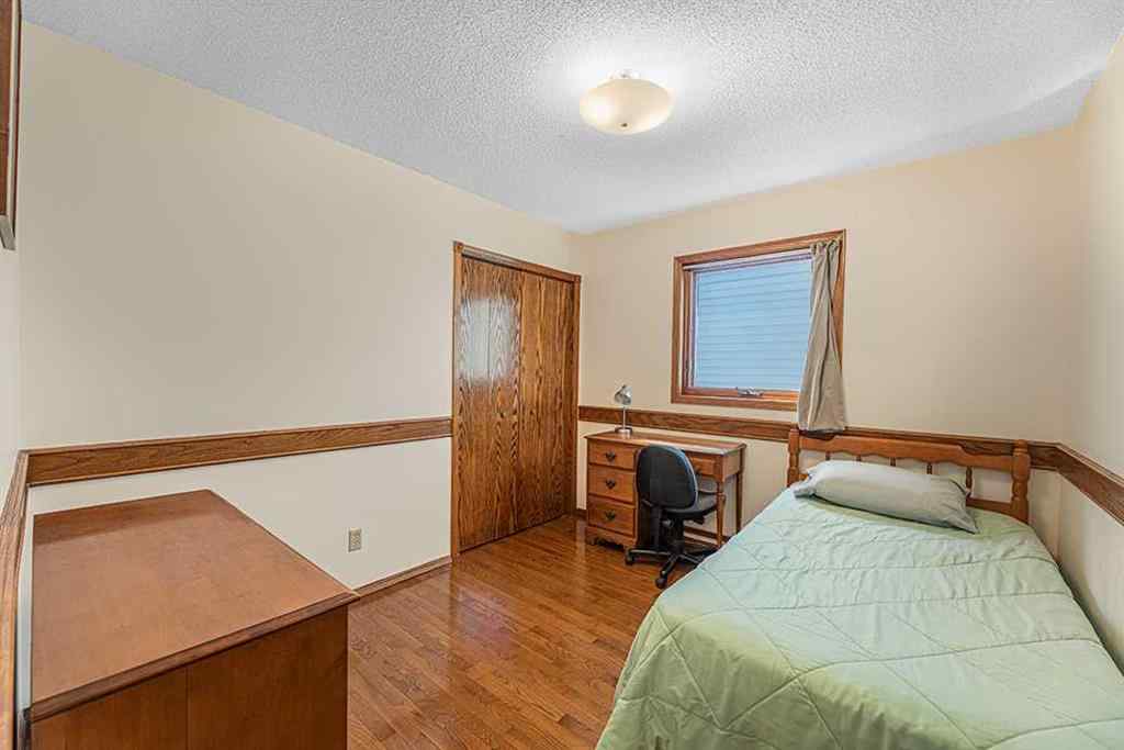 MLS® A2257970 - 116 Sundown Way SE in Sundance Calgary, Residential