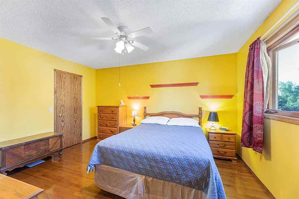 MLS® A2257970 - 116 Sundown Way SE in Sundance Calgary, Residential