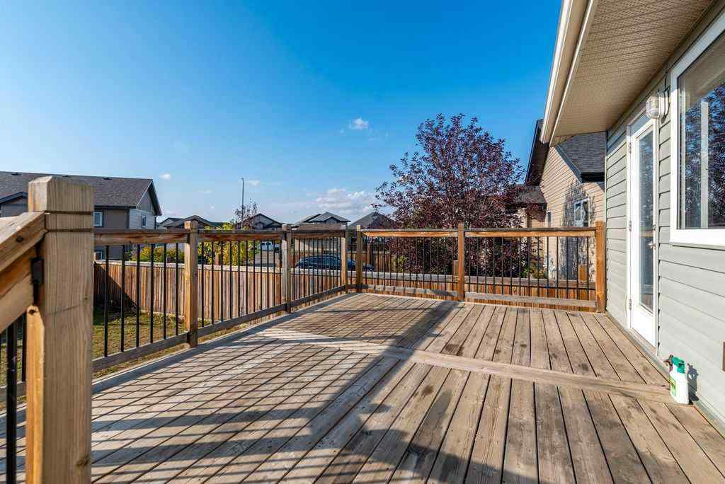 MLS® A2257976 - 3806 41 Avenue  in Larsen Grove Lloydminster, Residential
