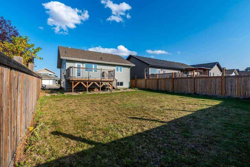MLS® A2257976 - 3806 41 Avenue  in Larsen Grove Lloydminster, Residential
