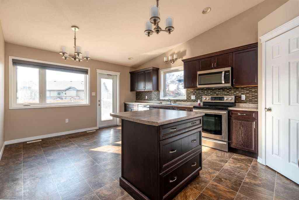 MLS® A2257976 - 3806 41 Avenue  in Larsen Grove Lloydminster, Residential