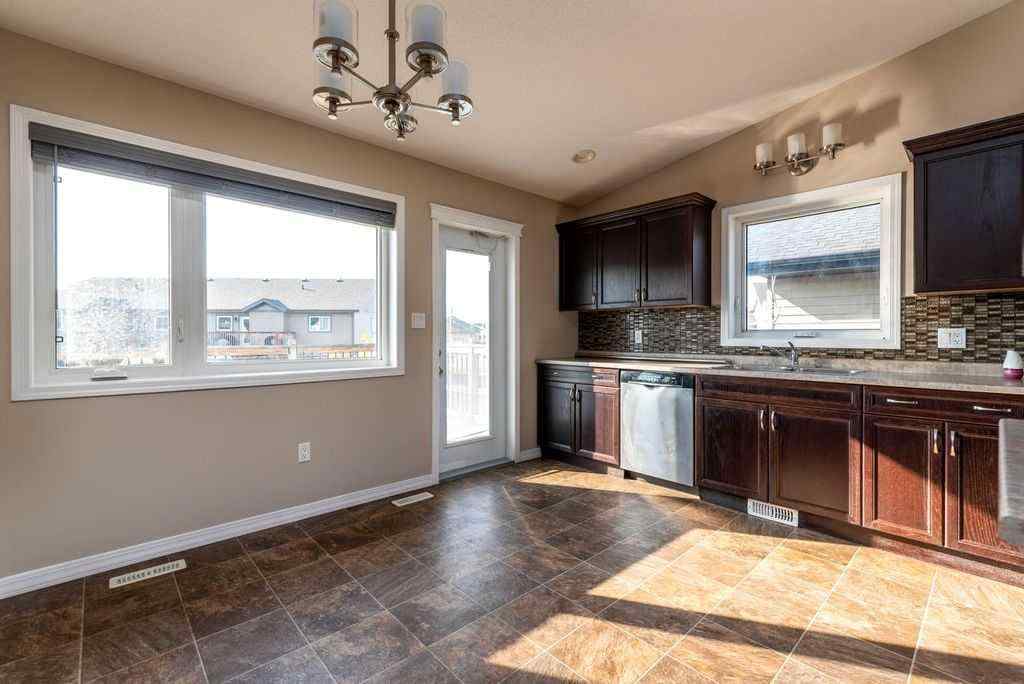 MLS® A2257976 - 3806 41 Avenue  in Larsen Grove Lloydminster, Residential
