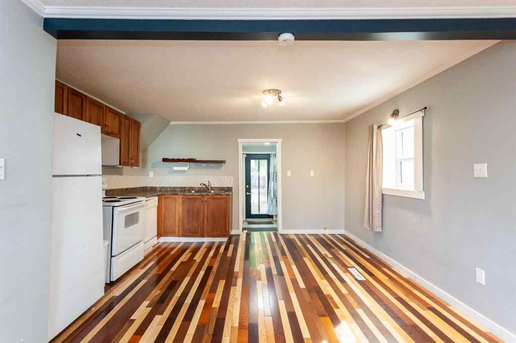 MLS® A2257977 - 827 7 Street SE in SE Hill Medicine Hat, Residential