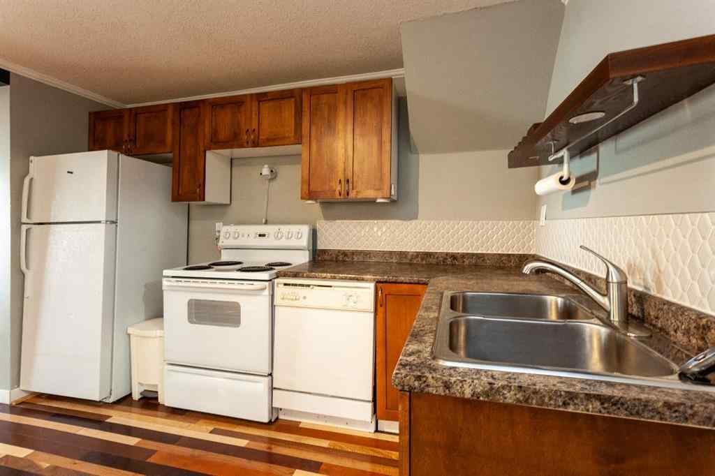 MLS® A2257977 - 827 7 Street SE in SE Hill Medicine Hat, Residential