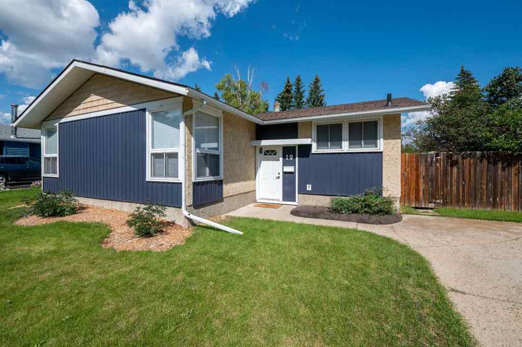 MLS® A2257981 - 19 Sherwood Crescent  in Sunnybrook Red Deer, Residential