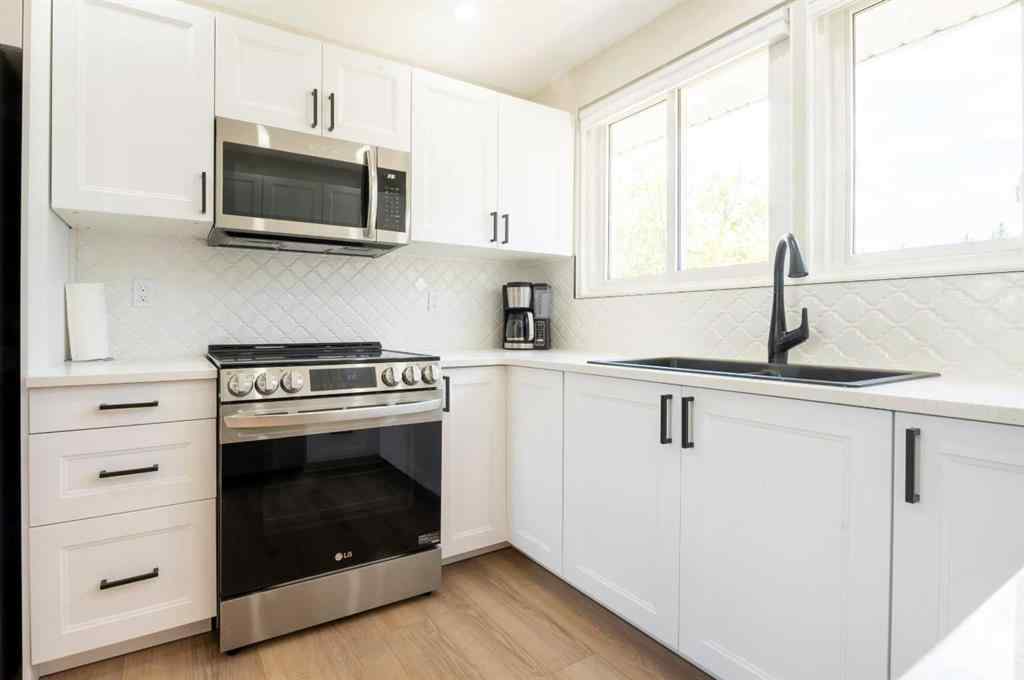 MLS® A2257981 - 19 Sherwood Crescent  in Sunnybrook Red Deer, Residential