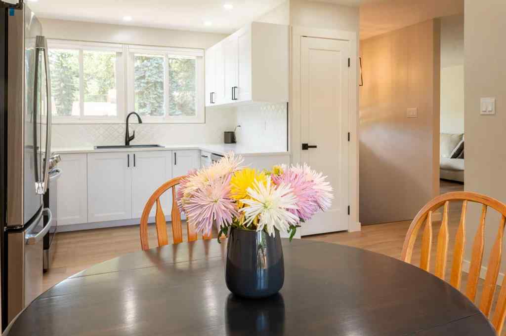 MLS® A2257981 - 19 Sherwood Crescent  in Sunnybrook Red Deer, Residential