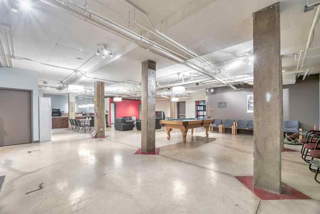 MLS® A2257986 - 902 9th Avenue SW in Downtown Commercial Core Calgary, Commercial