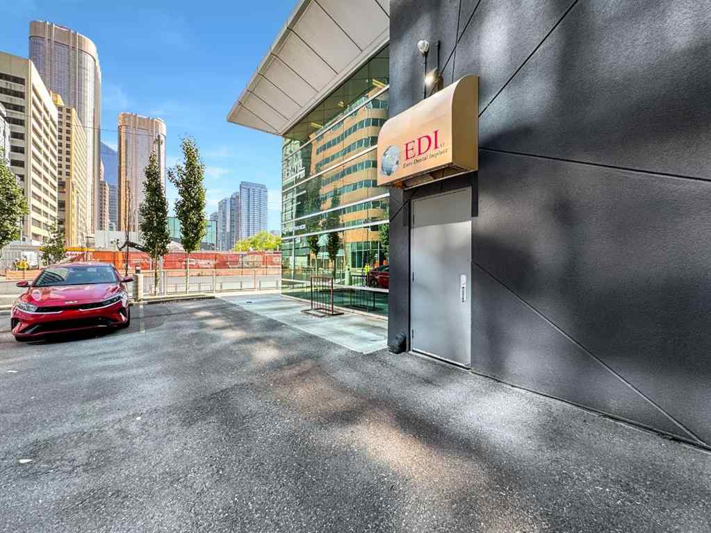 MLS® A2257986 - 902 9th Avenue SW in Downtown Commercial Core Calgary, Commercial