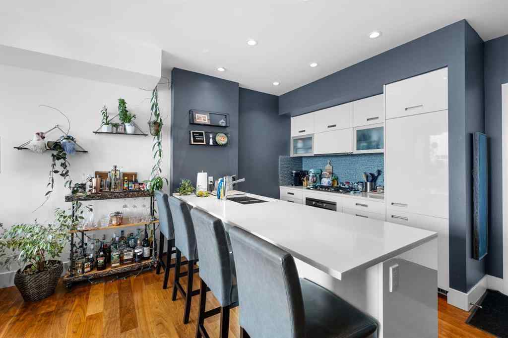 MLS® A2257988 - Unit #406 2505 17 Avenue SW in Richmond Calgary, Residential
