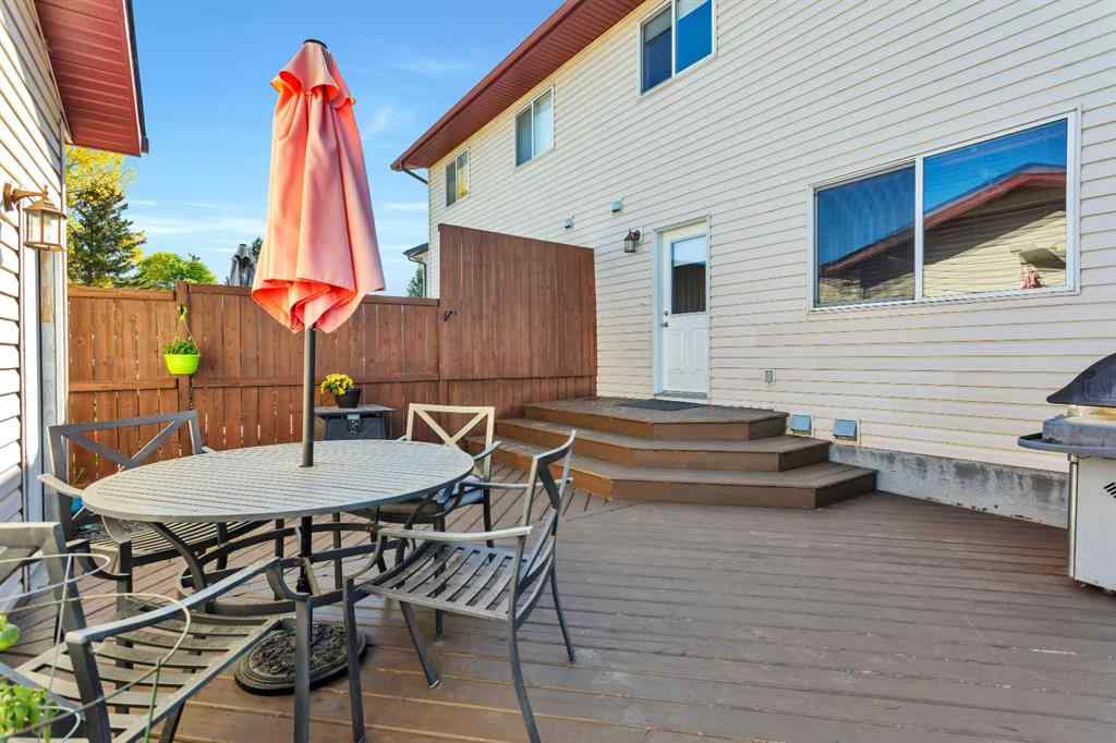 MLS® A2257989 - 4536 44 Avenue Close  in Rocky Mtn House Rocky Mountain House, Residential