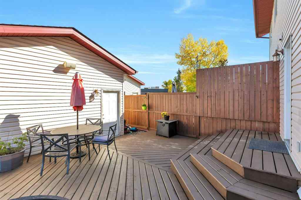 MLS® A2257989 - 4536 44 Avenue Close  in Rocky Mtn House Rocky Mountain House, Residential