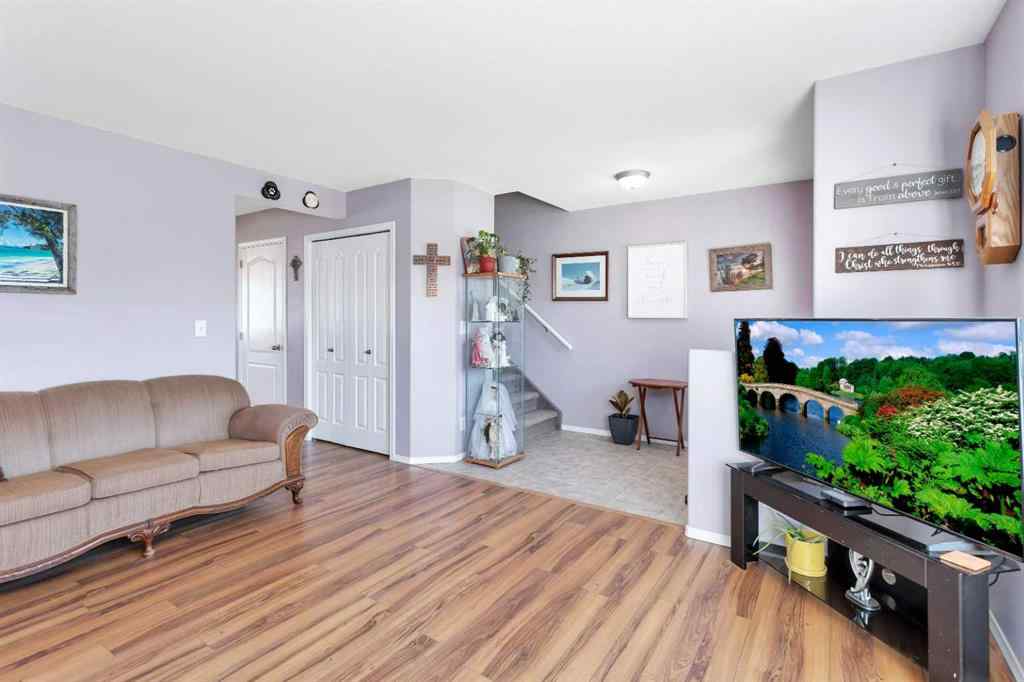 MLS® A2257989 - 4536 44 Avenue Close  in Rocky Mtn House Rocky Mountain House, Residential