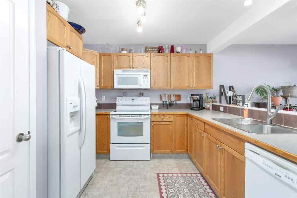 MLS® A2257989 - 4536 44 Avenue Close  in Rocky Mtn House Rocky Mountain House, Residential