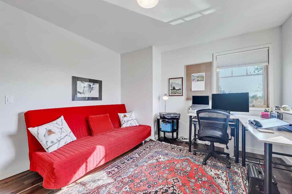 MLS® A2257991 - 933 29 Street NW in Parkdale Calgary, Residential