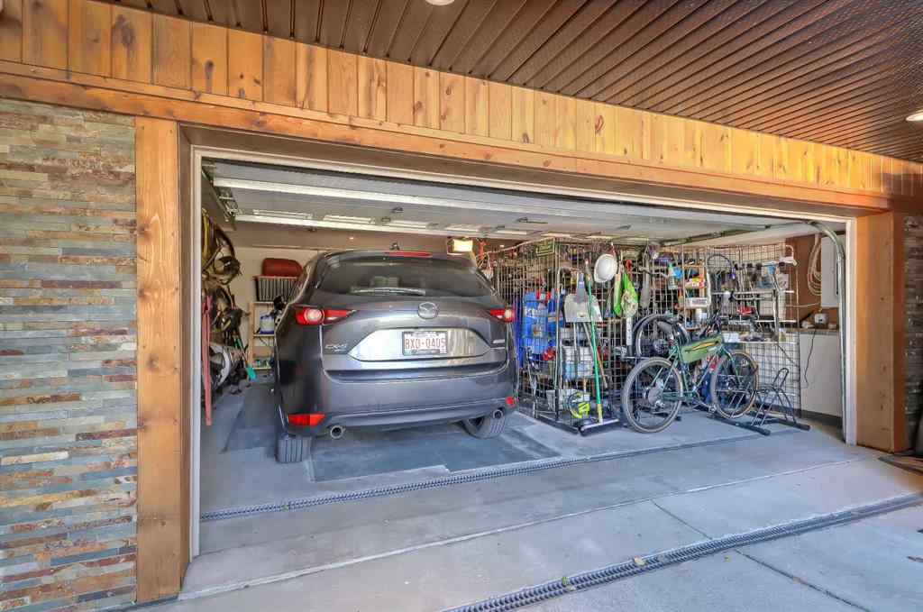 MLS® A2257991 - 933 29 Street NW in Parkdale Calgary, Residential