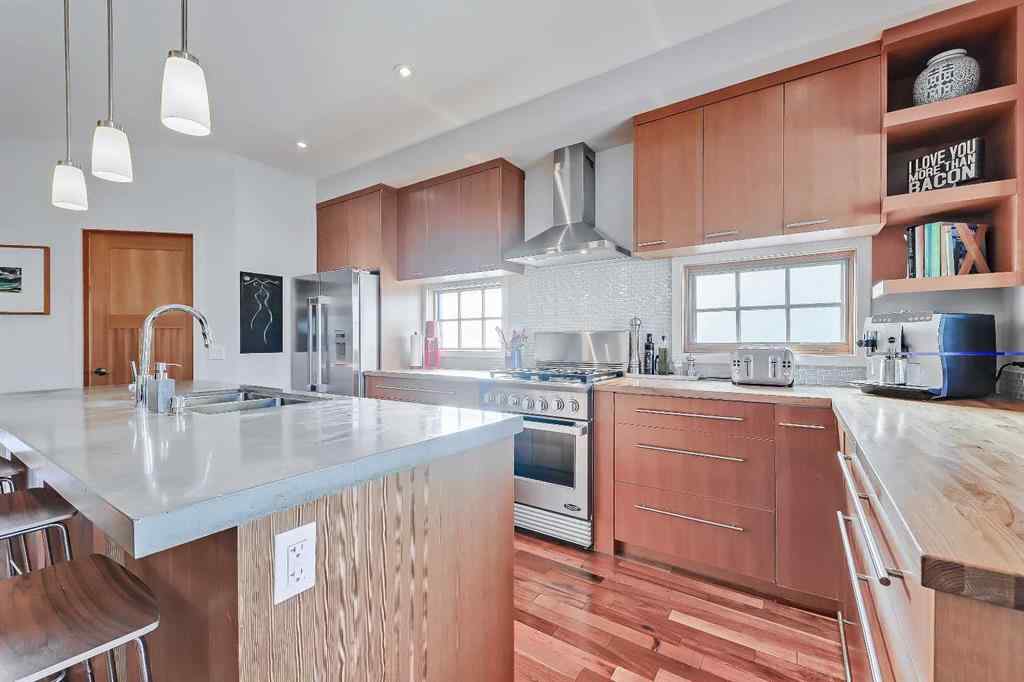 MLS® A2257991 - 933 29 Street NW in Parkdale Calgary, Residential