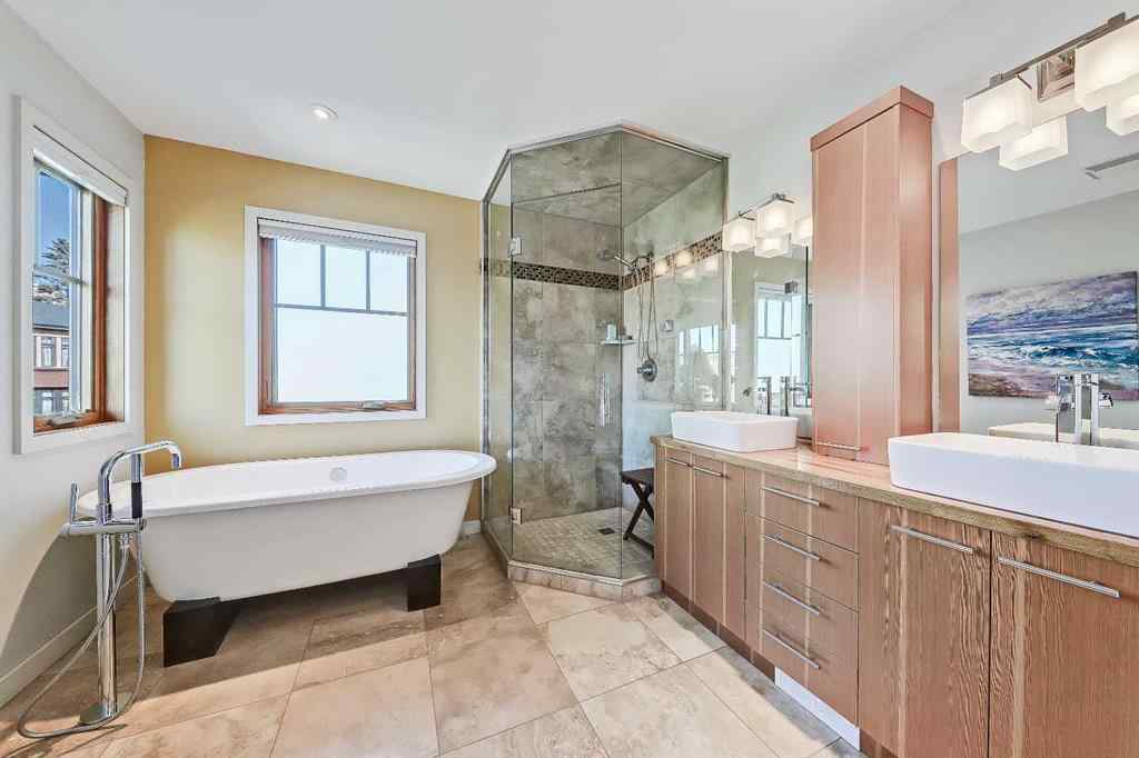 MLS® A2257991 - 933 29 Street NW in Parkdale Calgary, Residential