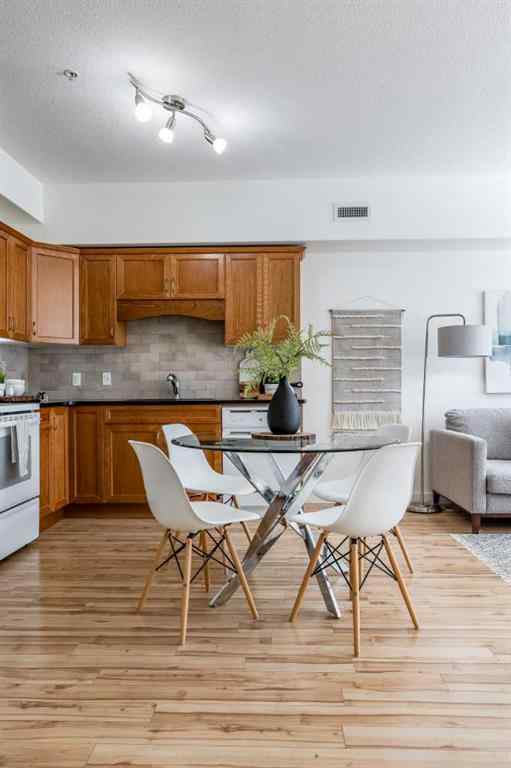 MLS® A2257992 - Unit #403 19 Terrace View NE in Terrace Medicine Hat, Residential
