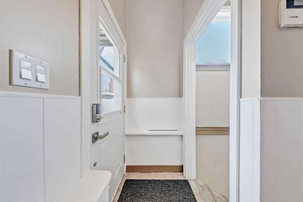 MLS® A2257994 - 1404 11 Avenue SE in Inglewood Calgary, Residential