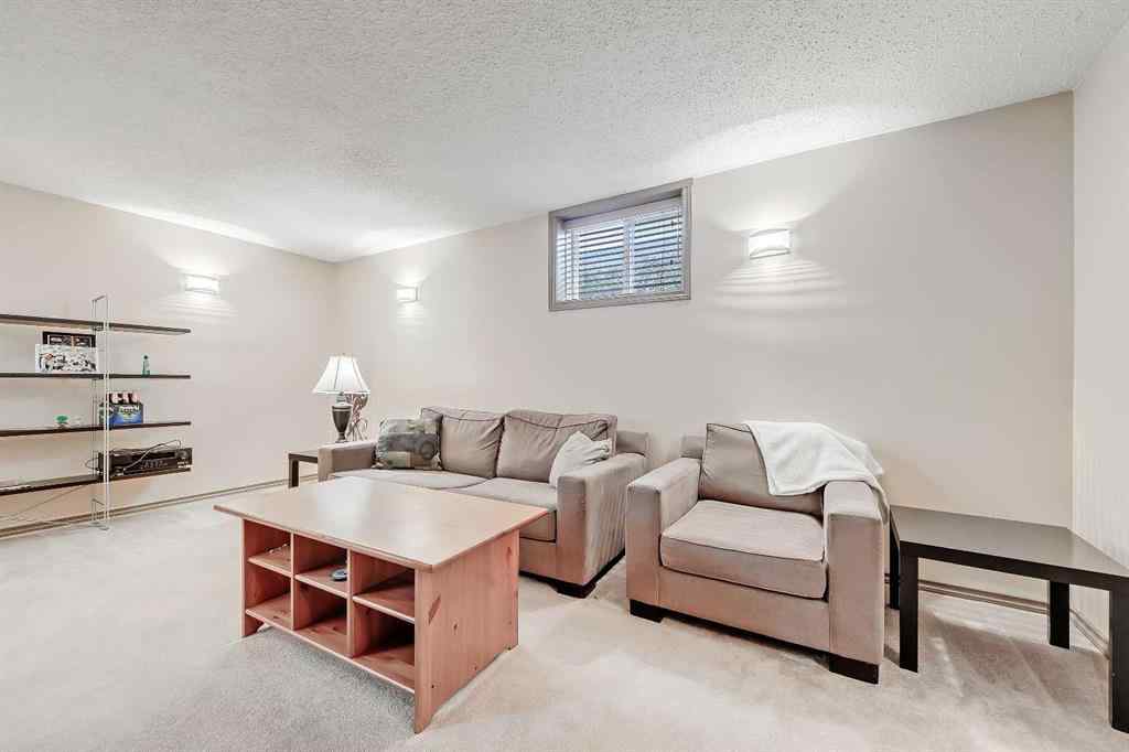 MLS® A2257994 - 1404 11 Avenue SE in Inglewood Calgary, Residential
