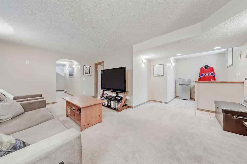 MLS® A2257994 - 1404 11 Avenue SE in Inglewood Calgary, Residential