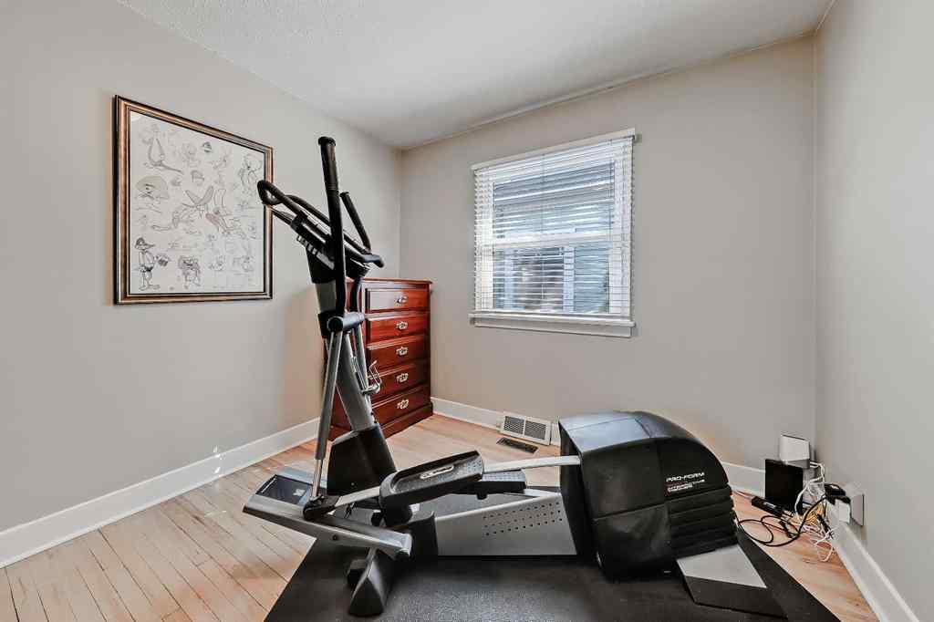 MLS® A2257994 - 1404 11 Avenue SE in Inglewood Calgary, Residential