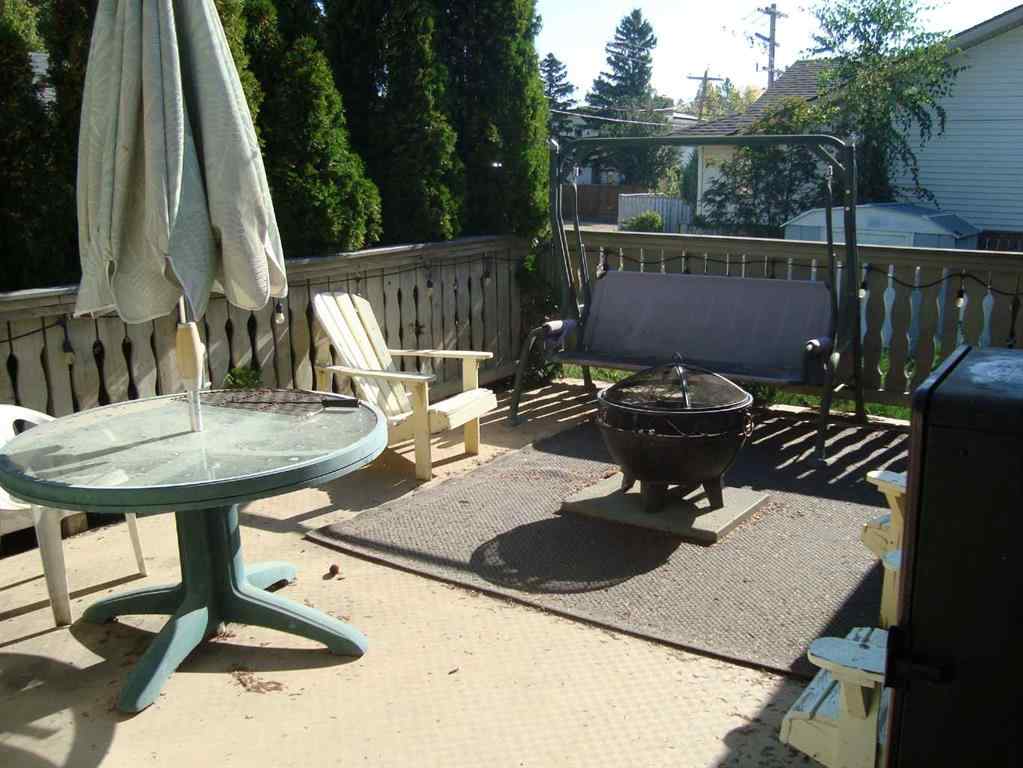 MLS® A2257996 - 708 Royal Drive  in NONE Trochu, Residential