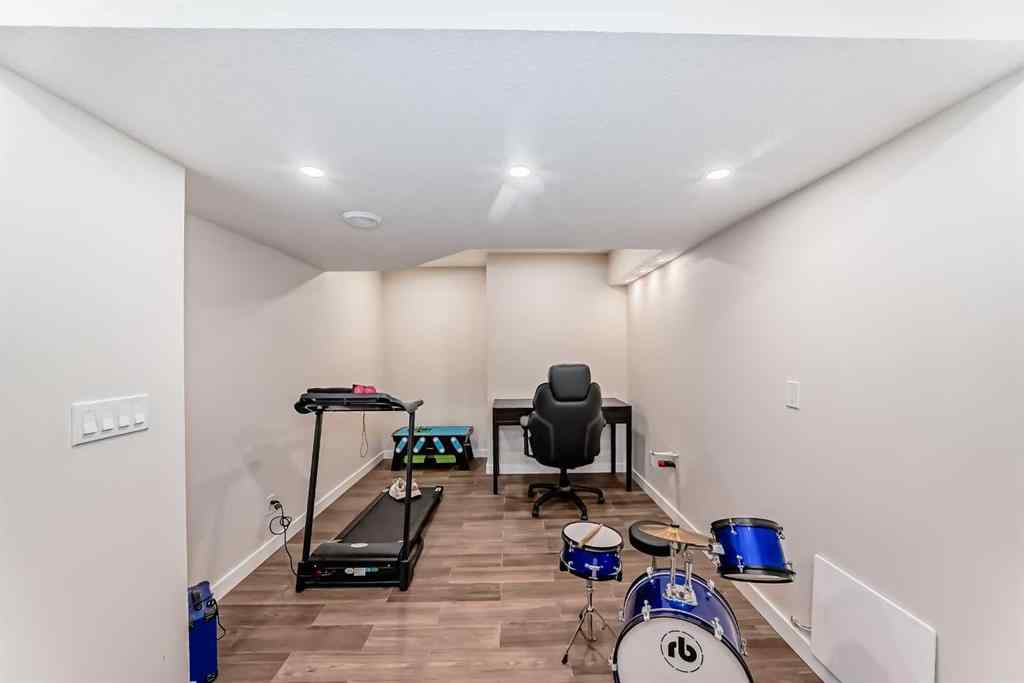 MLS® A2257997 - 60 Sage Berry Road NW in Sage Hill Calgary, Residential