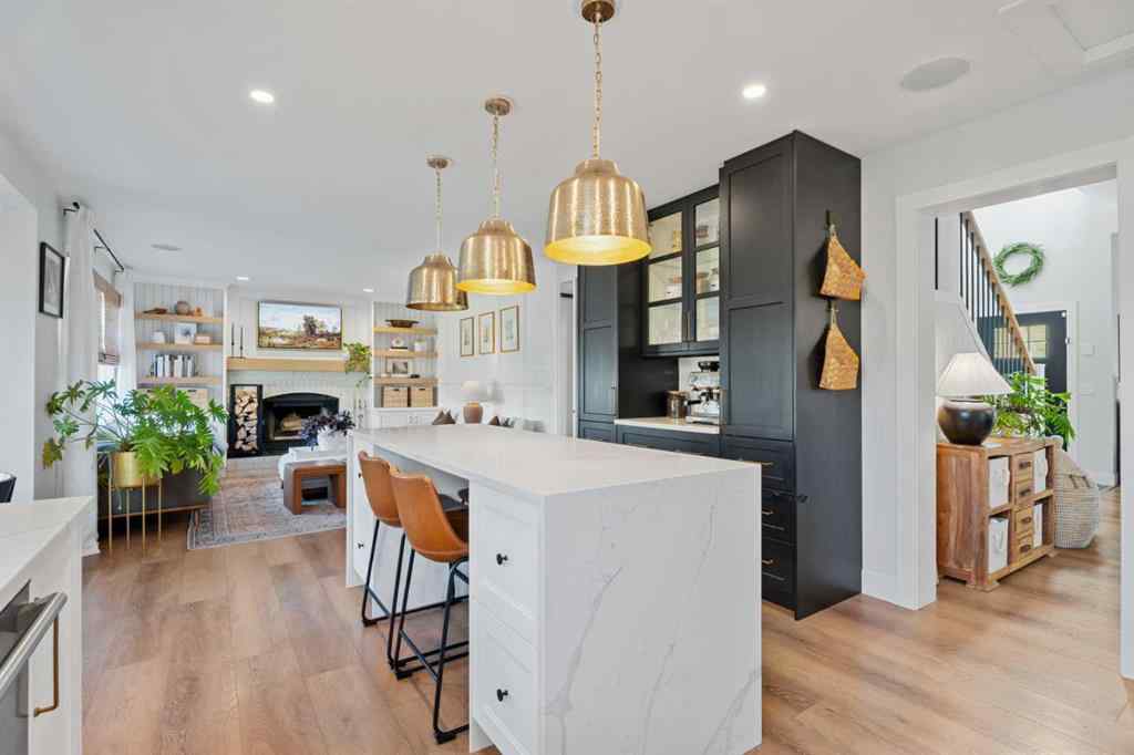 MLS® A2258001 - 618 Hawkhill Place NW in Hawkwood Calgary, Residential