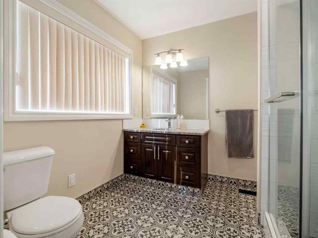 MLS® A2258003 - 605 Couleecreek Place S in Southgate Lethbridge, Residential
