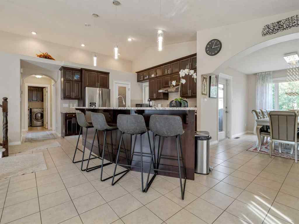 MLS® A2258003 - 605 Couleecreek Place S in Southgate Lethbridge, Residential