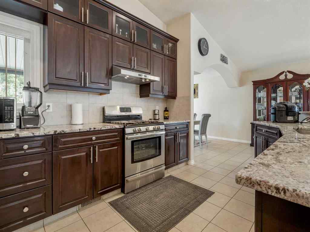 MLS® A2258003 - 605 Couleecreek Place S in Southgate Lethbridge, Residential