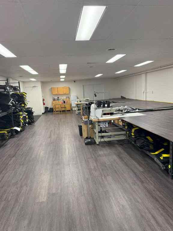 MLS® A2258009 - Unit #13 4063 74 Avenue SE in Foothills Calgary, Commercial