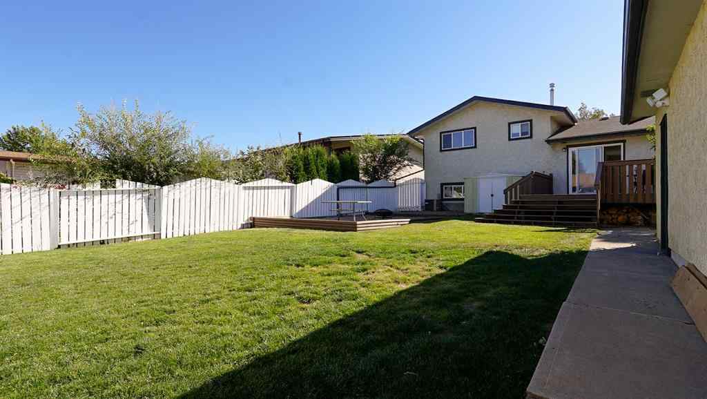 MLS® A2258011 - 134 Shields Crescent SE in SE Southridge Medicine Hat, Residential
