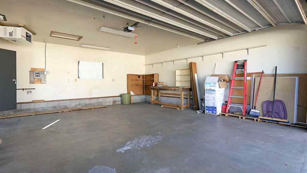 MLS® A2258011 - 134 Shields Crescent SE in SE Southridge Medicine Hat, Residential