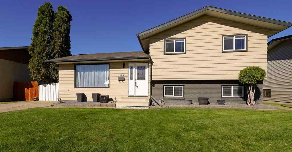MLS® A2258011 - 134 Shields Crescent SE in SE Southridge Medicine Hat, Residential