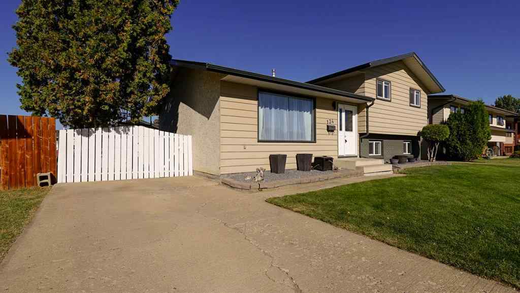 MLS® A2258011 - 134 Shields Crescent SE in SE Southridge Medicine Hat, Residential
