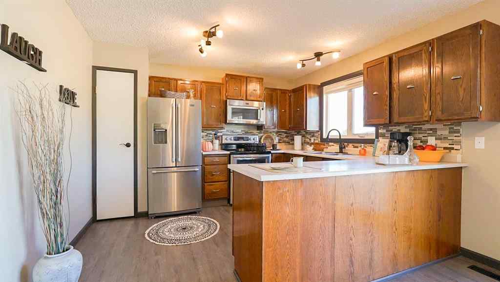 MLS® A2258011 - 134 Shields Crescent SE in SE Southridge Medicine Hat, Residential