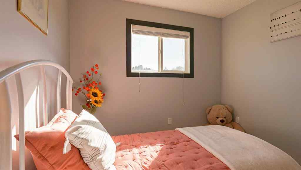 MLS® A2258011 - 134 Shields Crescent SE in SE Southridge Medicine Hat, Residential