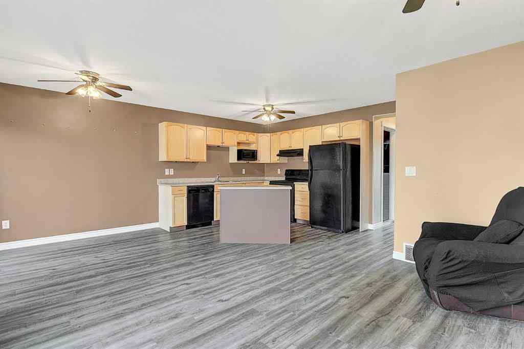 MLS® A2258012 - 10338 70 Avenue  in Mission Heights Grande Prairie, Residential