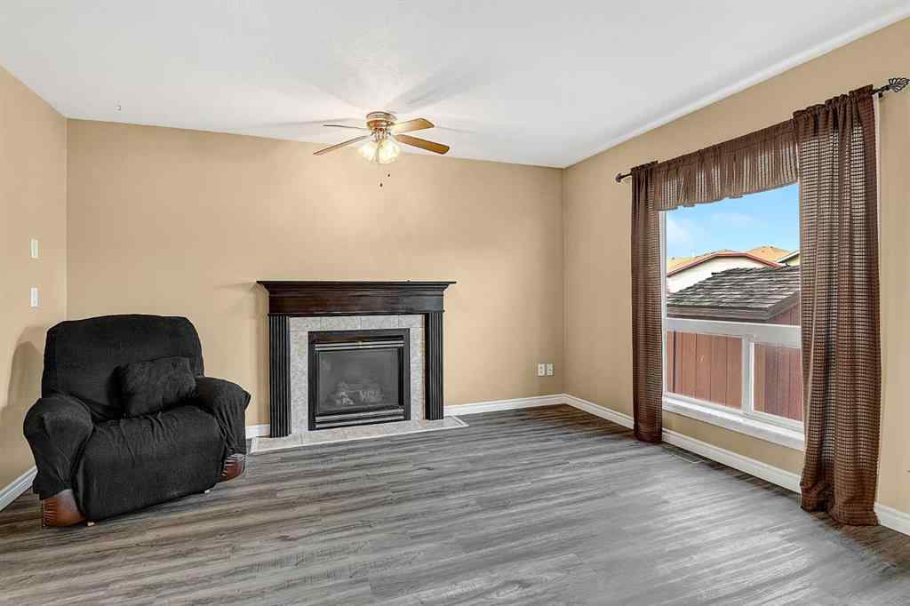 MLS® A2258012 - 10338 70 Avenue  in Mission Heights Grande Prairie, Residential