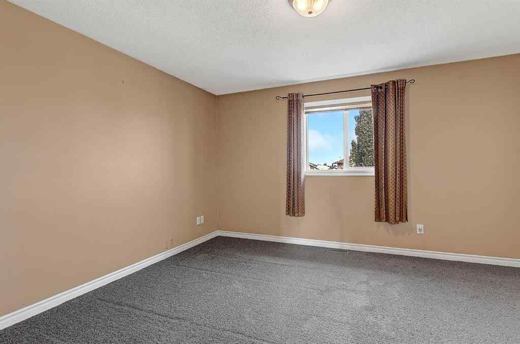 MLS® A2258012 - 10338 70 Avenue  in Mission Heights Grande Prairie, Residential
