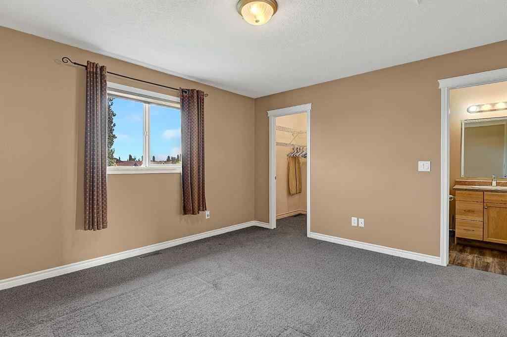 MLS® A2258012 - 10338 70 Avenue  in Mission Heights Grande Prairie, Residential