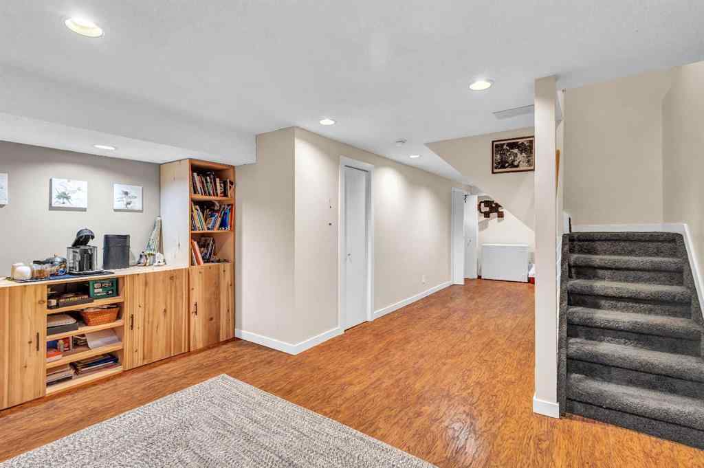MLS® A2258015 - 4532 Montgomery Avenue NW in Montgomery Calgary, Residential
