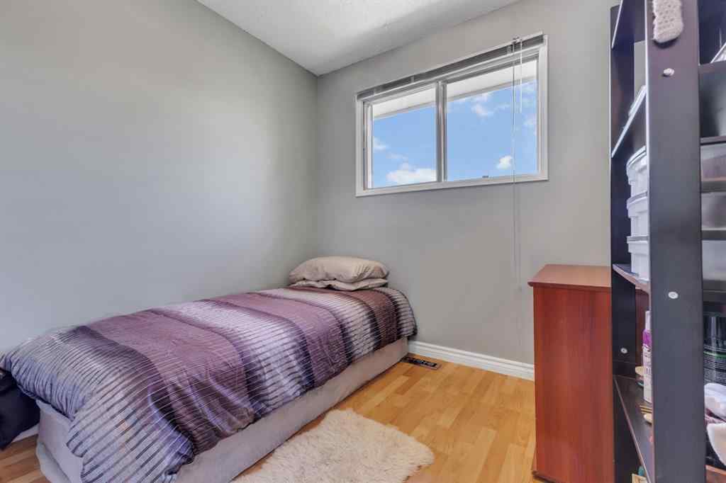 MLS® A2258016 - 120 Pennsburg Way SE in Penbrooke Meadows Calgary, Residential