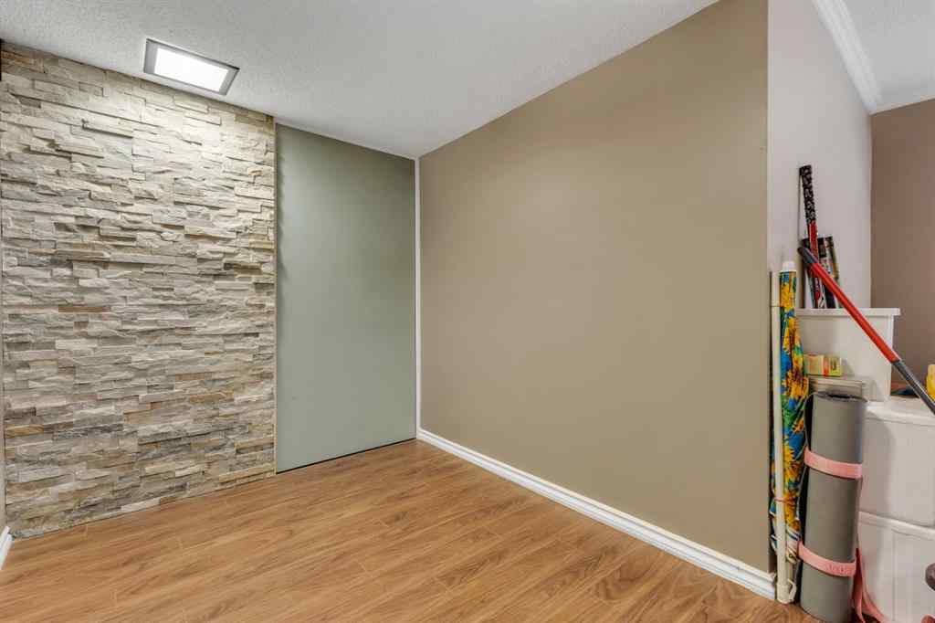 MLS® A2258016 - 120 Pennsburg Way SE in Penbrooke Meadows Calgary, Residential