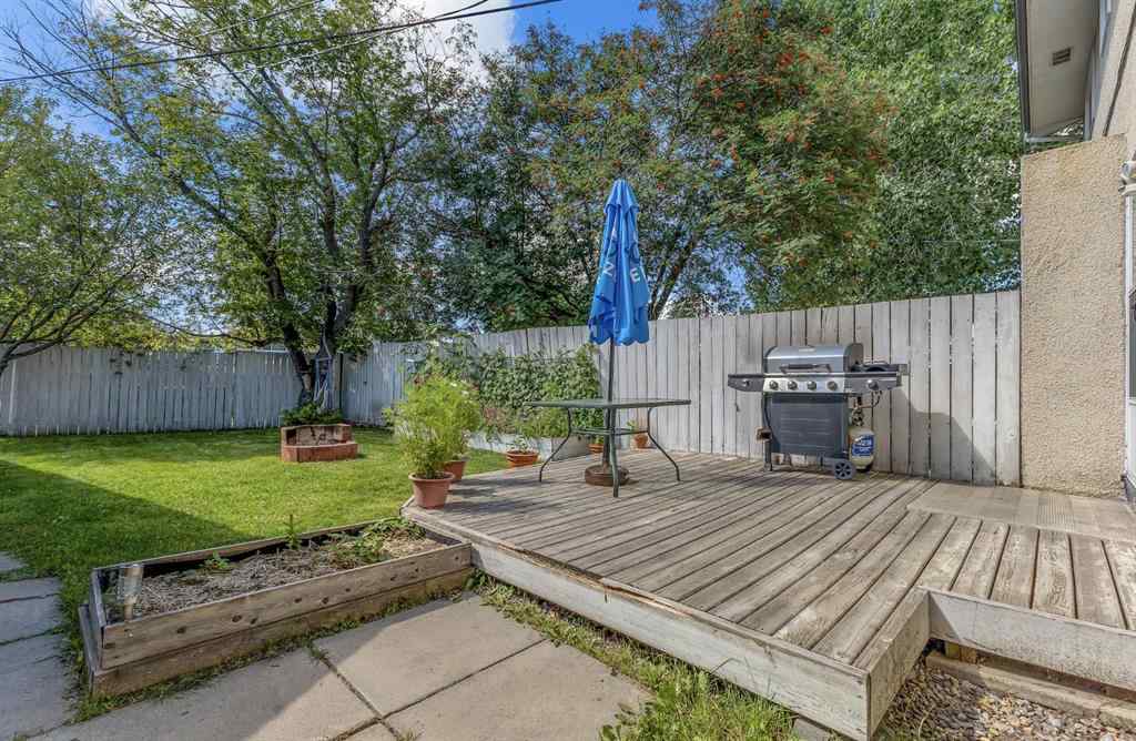 MLS® A2258016 - 120 Pennsburg Way SE in Penbrooke Meadows Calgary, Residential